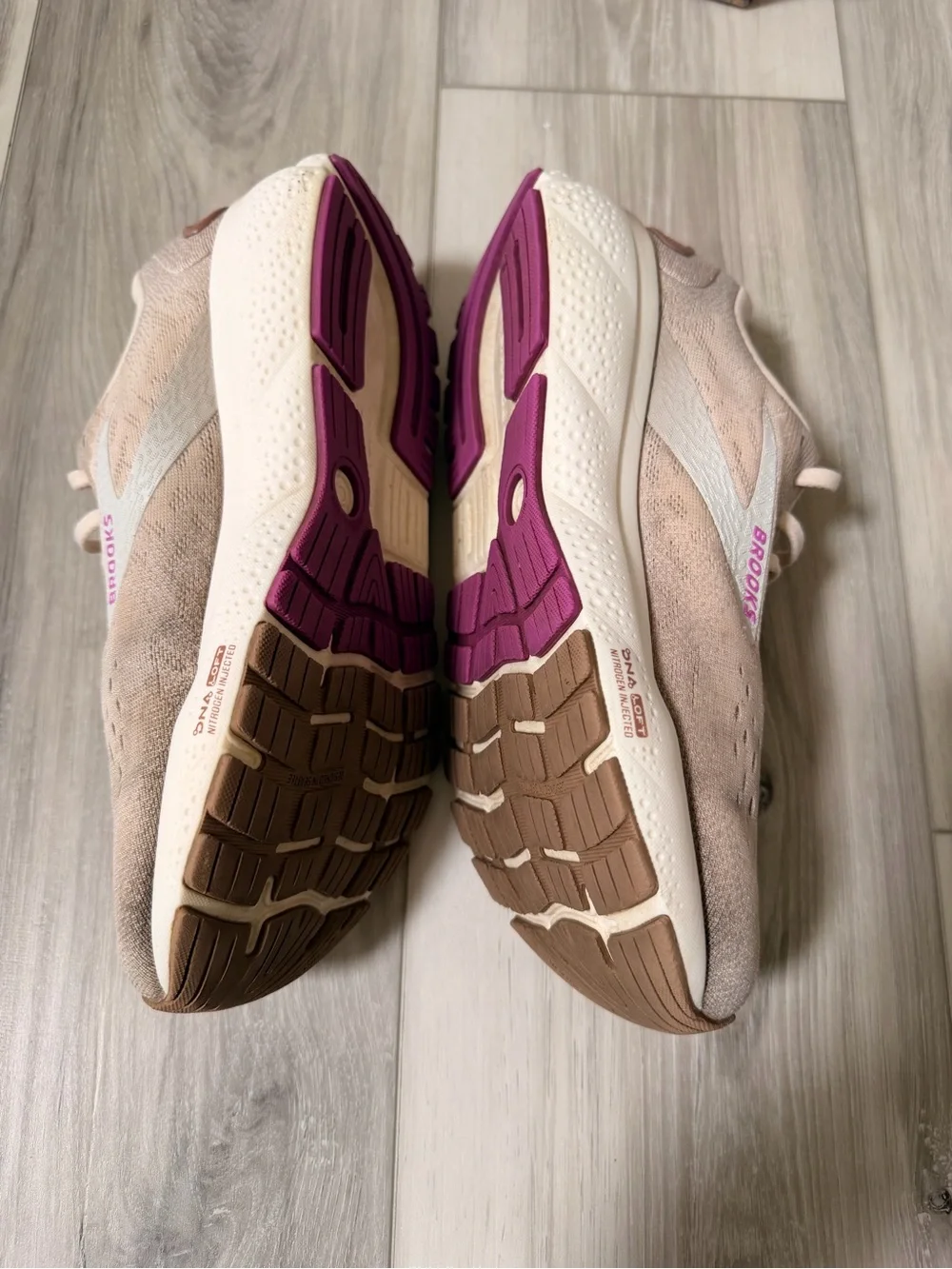 Brooks ghost 16